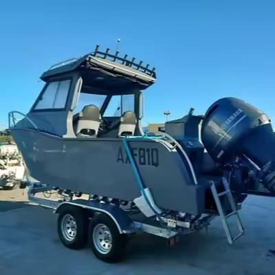 8.25m Customized Aluminum Cuddy-Category Cabin Cruiser a Premium Product in Cabin Cruisers